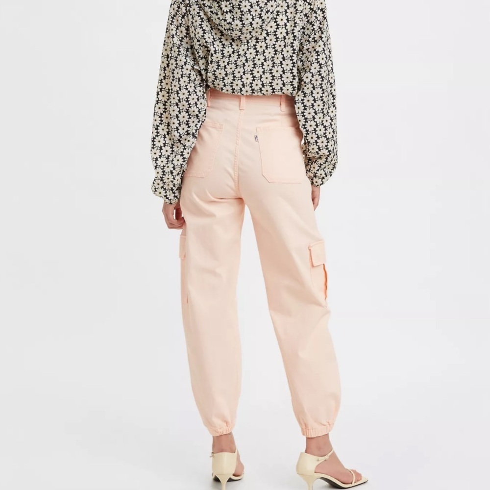 Levis High Waisted Cargo Pants - Picture 3 of 5